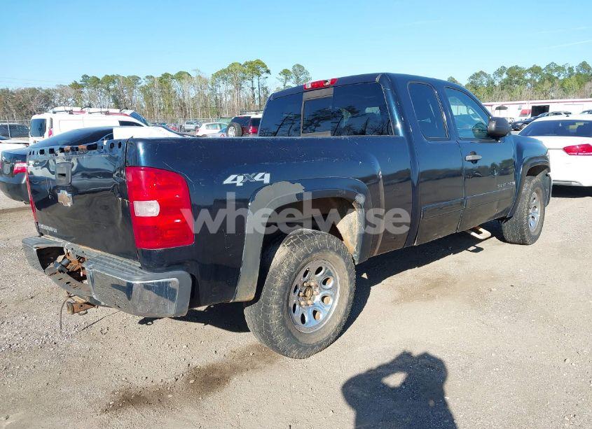 Photo 4 of 2008 Chevrolet Silverado 1500 LT1 (VIN 1GCEK19J18E178399)