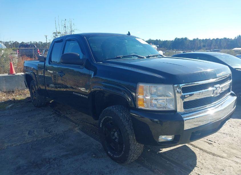 2008 Chevrolet Silverado 1500 LT1 (VIN 1GCEK19J18Z186110) main photo