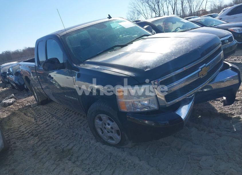 2007 Chevrolet Silverado 1500 LT1 (VIN 1GCEK19J27Z504749) main photo