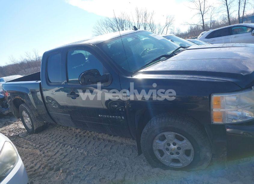Photo 13 of 2007 Chevrolet Silverado 1500 LT1 (VIN 1GCEK19J27Z504749)