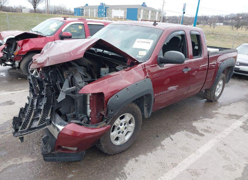 Photo 2 of 2008 Chevrolet Silverado 1500 LT1 (VIN 1GCEK19J28Z107835)