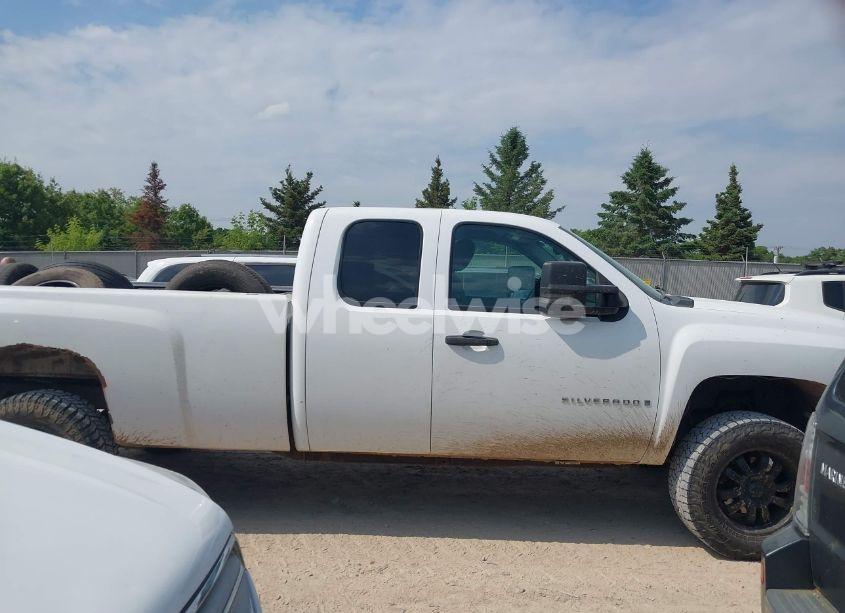 Photo 13 of 2007 Chevrolet Silverado 1500 LT1 (VIN 1GCEK19J37E560111)