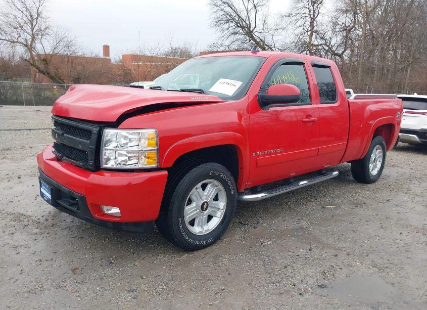Photo 2 of 2007 Chevrolet Silverado 1500 LTZ (VIN 1GCEK19J37Z594705)