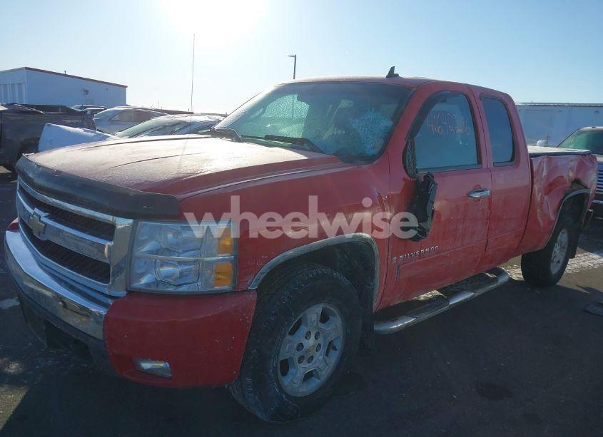 Photo 2 of 2008 Chevrolet Silverado 1500 LT1 (VIN 1GCEK19J38Z110310)