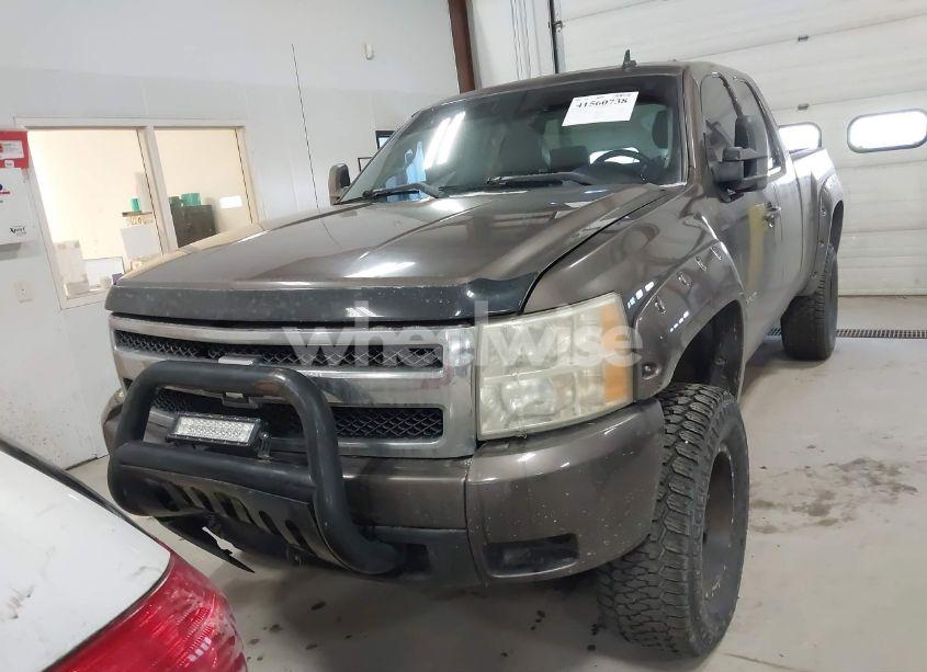 Photo 12 of 2007 Chevrolet Silverado 1500 LT1/LT2/LTZ/WORK TRUCK (VIN 1GCEK19J47Z549546)