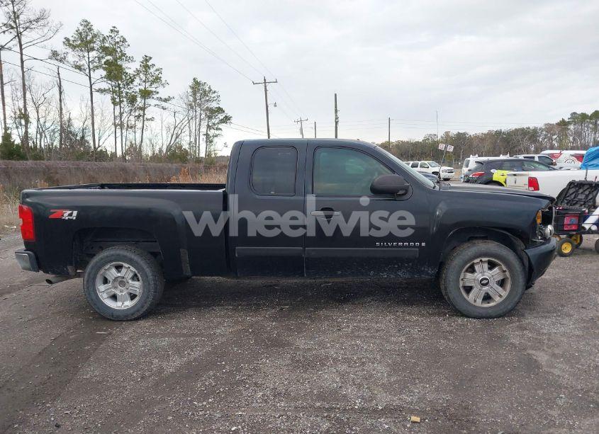 Photo 13 of 2007 Chevrolet Silverado 1500 LT1 (VIN 1GCEK19J67Z645663)
