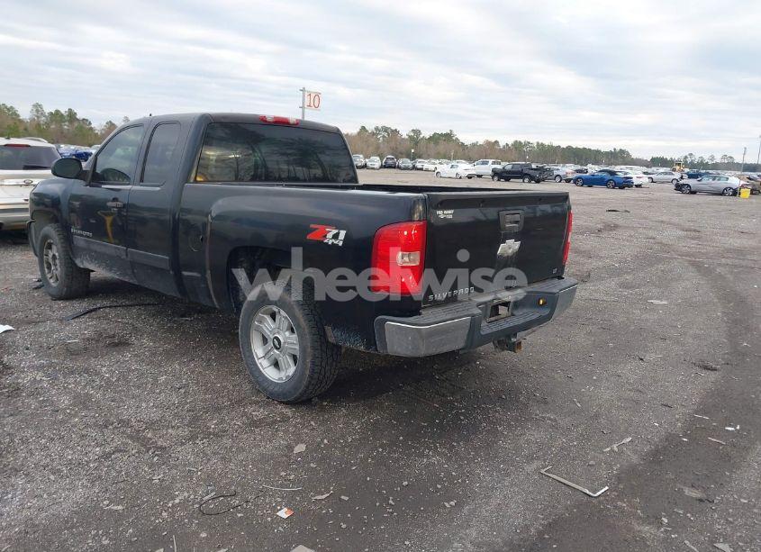 Photo 3 of 2007 Chevrolet Silverado 1500 LT1 (VIN 1GCEK19J67Z645663)