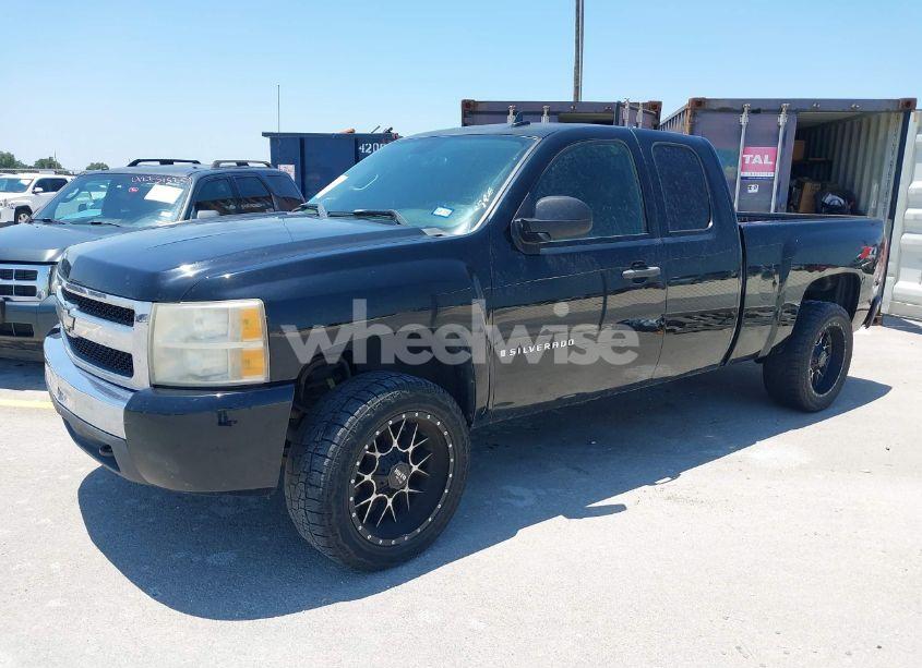 Photo 2 of 2008 Chevrolet Silverado 1500 LT1 (VIN 1GCEK19J68Z166676)