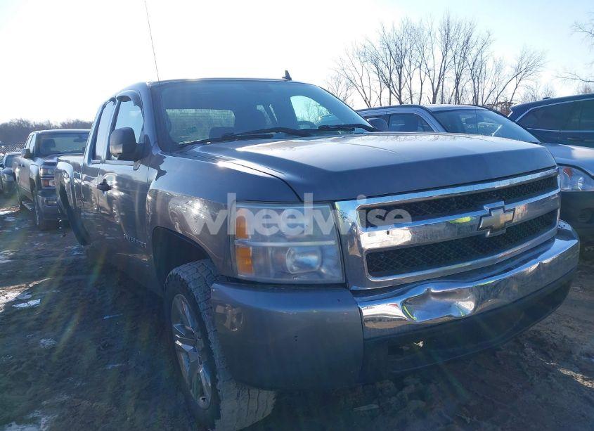 2007 Chevrolet Silverado 1500 LT1 (VIN 1GCEK19J77E504141) main photo