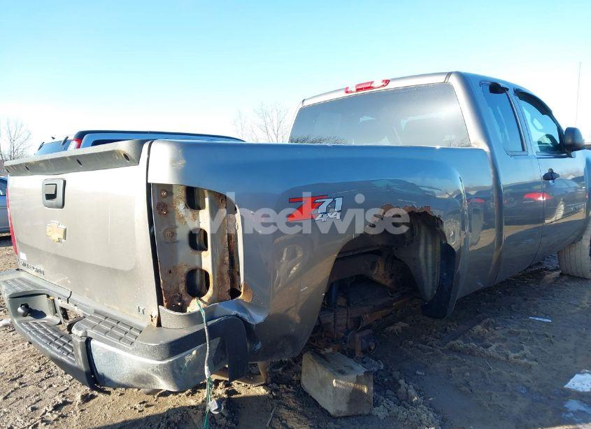 Photo 6 of 2007 Chevrolet Silverado 1500 LT1 (VIN 1GCEK19J77E504141)