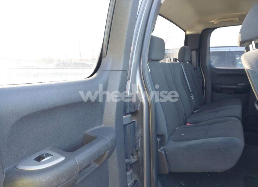 Photo 8 of 2007 Chevrolet Silverado 1500 LT1 (VIN 1GCEK19J77E504141)