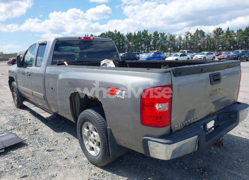 Photo 3 of 2007 Chevrolet Silverado 1500 LT1 (VIN 1GCEK19J77E568311)