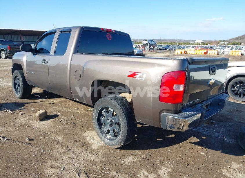 Photo 3 of 2007 Chevrolet Silverado 1500 LT1 (VIN 1GCEK19J87Z508417)
