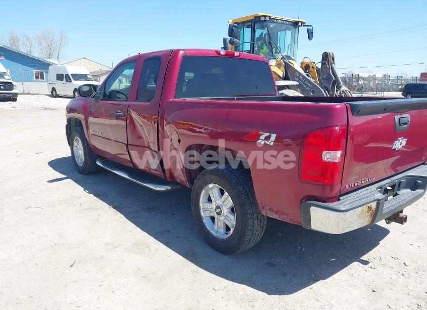 Photo 3 of 2007 Chevrolet Silverado 1500 LT2 (VIN 1GCEK19J97Z534931)