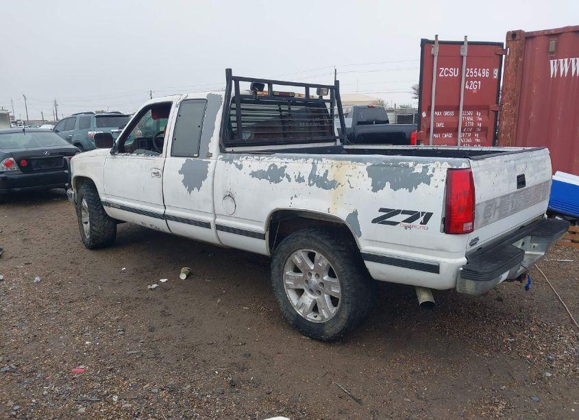 Photo 3 of 1994 Chevrolet Gmt-400 K1500 (VIN 1GCEK19K3RE194940)