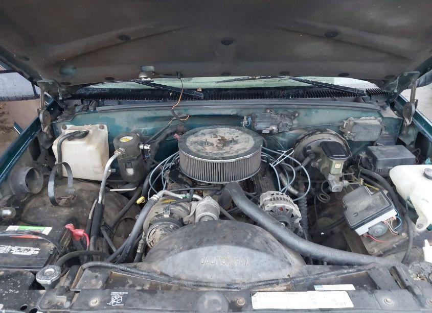 Photo 10 of 1995 Chevrolet Gmt-400 K1500 (VIN 1GCEK19K3SE238683)
