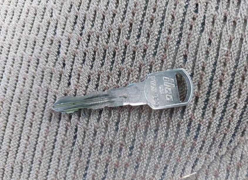 Photo 11 of 1995 Chevrolet Gmt-400 K1500 (VIN 1GCEK19K3SE238683)