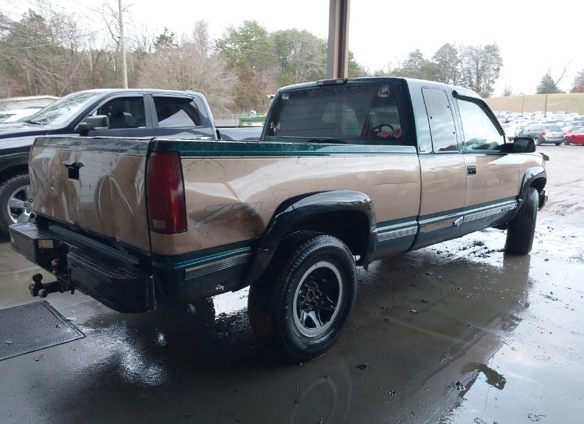 Photo 4 of 1995 Chevrolet Gmt-400 K1500 (VIN 1GCEK19K3SE238683)