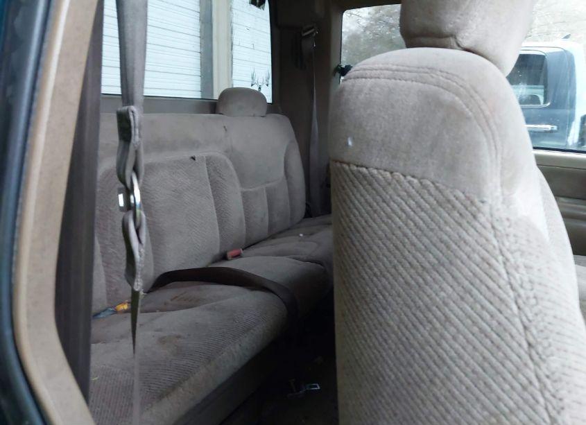 Photo 8 of 1995 Chevrolet Gmt-400 K1500 (VIN 1GCEK19K3SE238683)