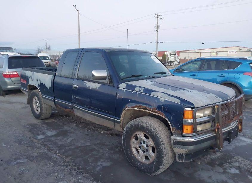 1994 Chevrolet Gmt-400 K1500 (VIN 1GCEK19K7RE232573) main photo