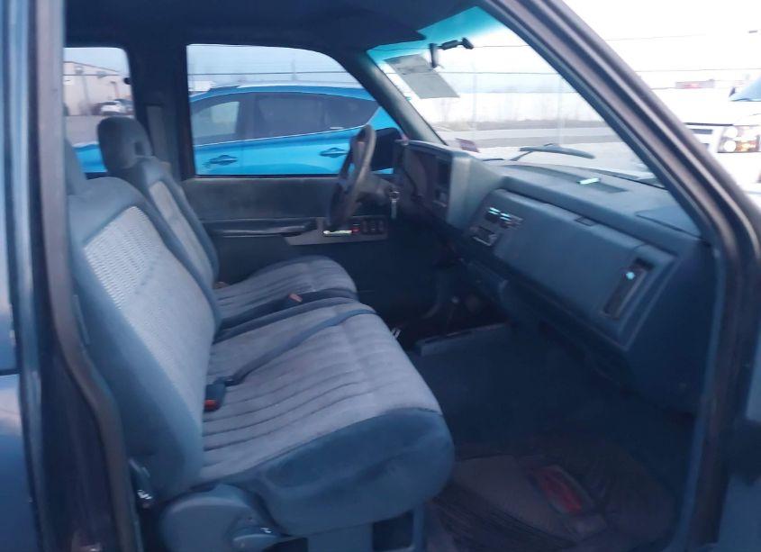 Photo 5 of 1994 Chevrolet Gmt-400 K1500 (VIN 1GCEK19K7RE232573)
