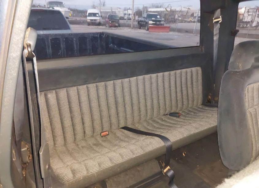 Photo 8 of 1994 Chevrolet Gmt-400 K1500 (VIN 1GCEK19K7RE232573)