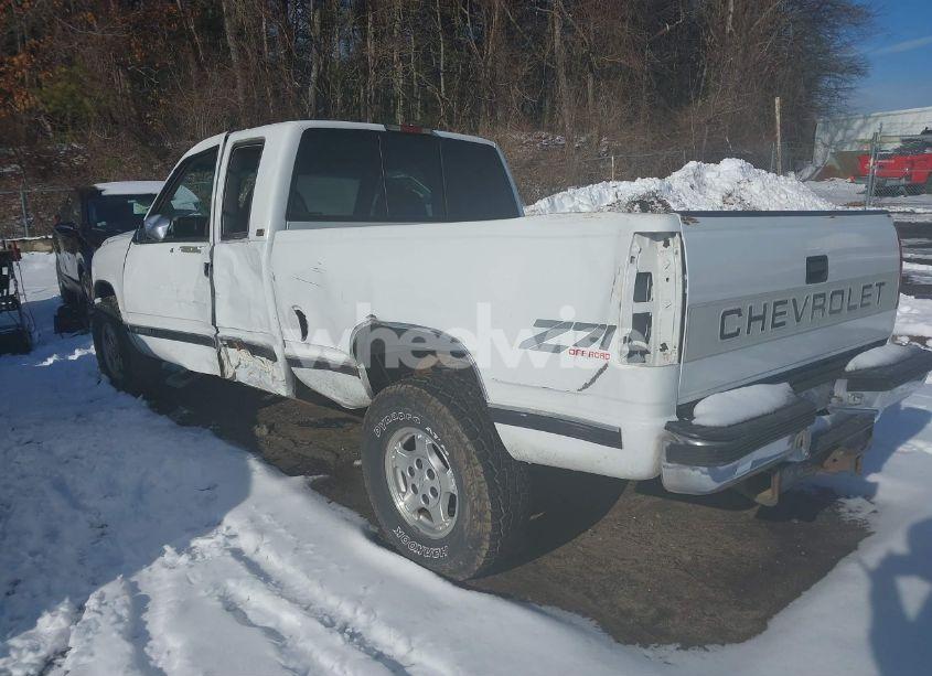 Photo 3 of 1994 Chevrolet Gmt-400 K1500 (VIN 1GCEK19K9RE274744)