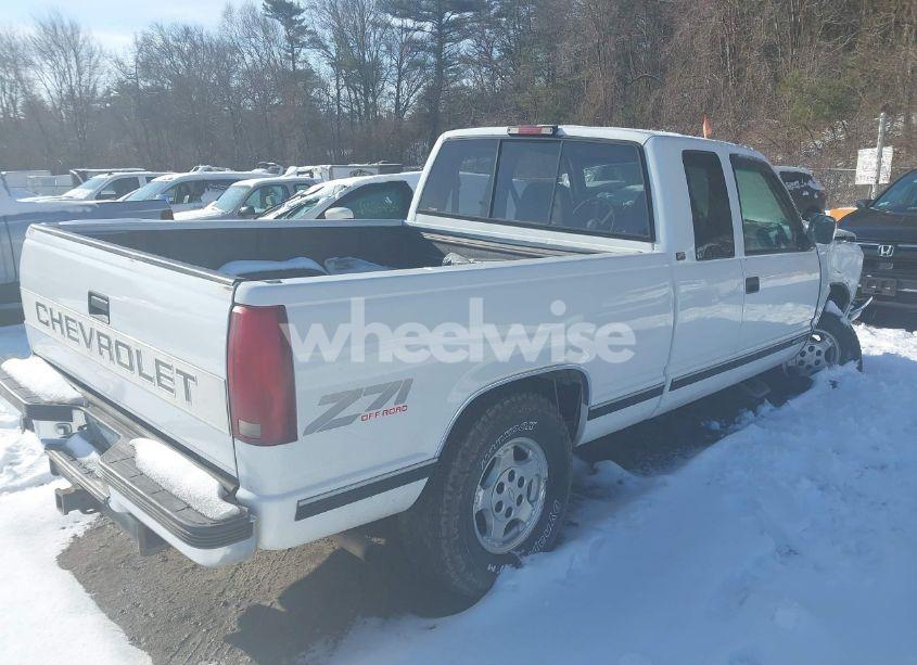 Photo 4 of 1994 Chevrolet Gmt-400 K1500 (VIN 1GCEK19K9RE274744)