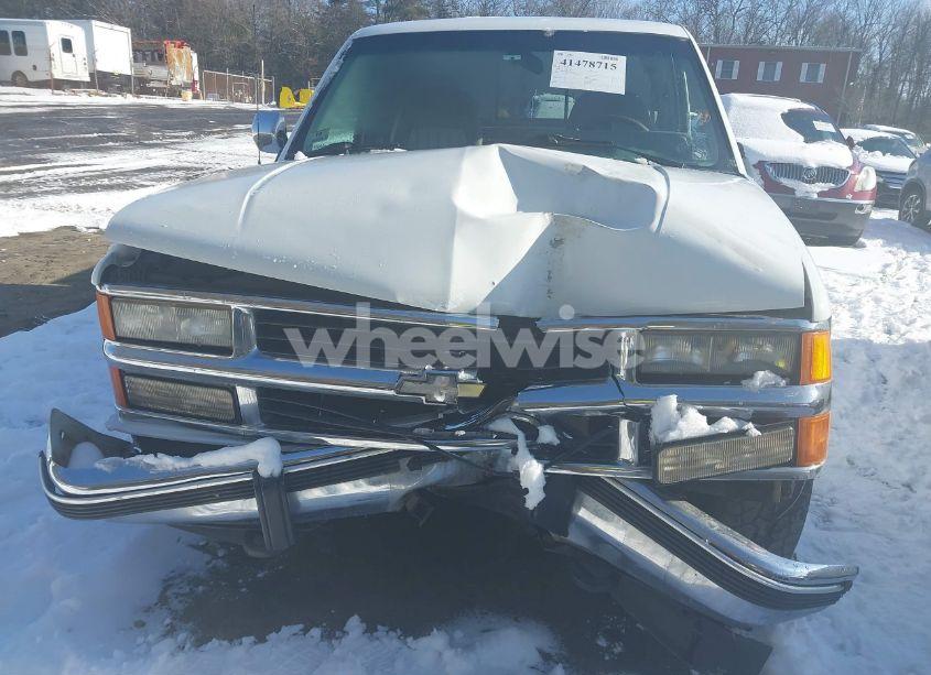Photo 6 of 1994 Chevrolet Gmt-400 K1500 (VIN 1GCEK19K9RE274744)