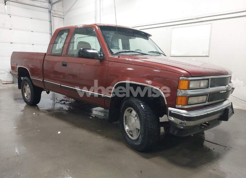 1998 Chevrolet K1500 FLEETSIDE (VIN 1GCEK19M3WE128563) main photo