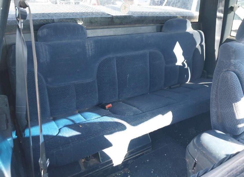 Photo 8 of 1997 Chevrolet K1500 FLEETSIDE (VIN 1GCEK19R0VE219610)