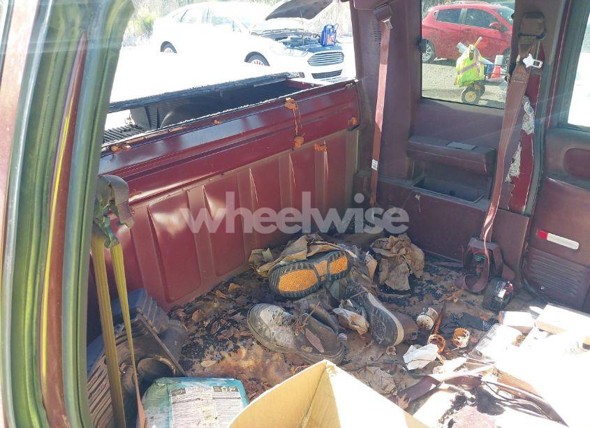 Photo 8 of 1998 Chevrolet K1500 FLEETSIDE (VIN 1GCEK19R0WR161525)