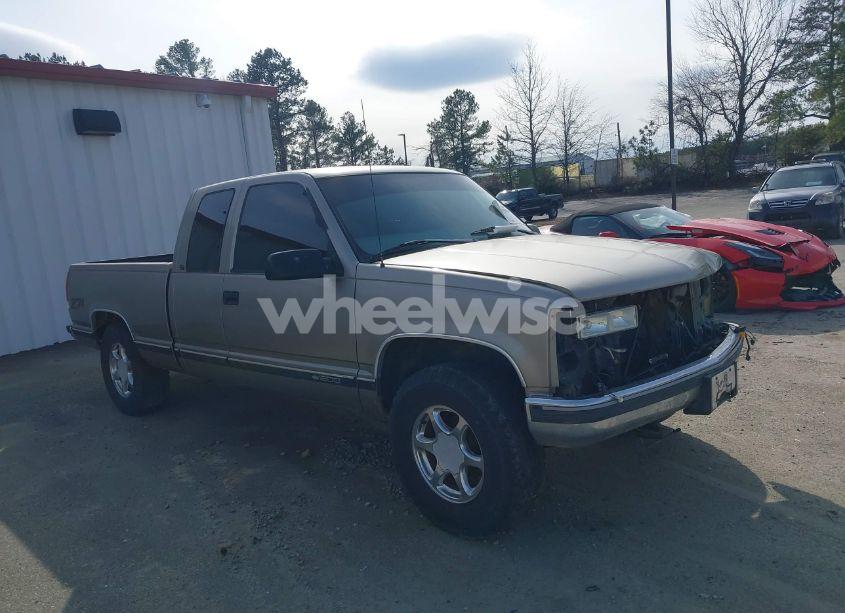 1999 Chevrolet K1500 LS (VIN 1GCEK19R0XR114609) main photo