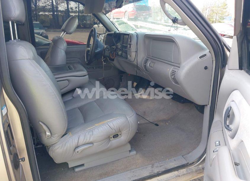 Photo 5 of 1999 Chevrolet K1500 LS (VIN 1GCEK19R0XR114609)