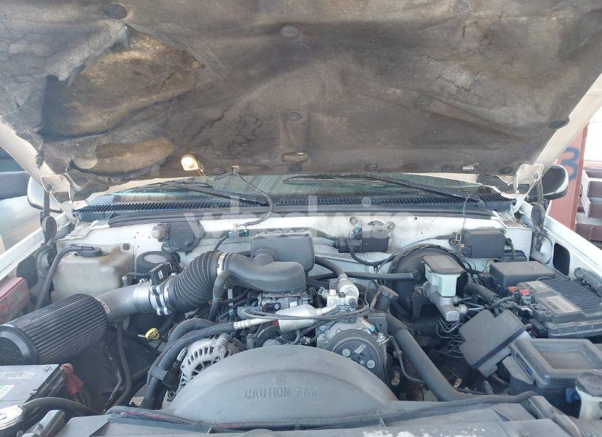 Photo 10 of 1996 Chevrolet Gmt-400 K1500 (VIN 1GCEK19R1TE191474)