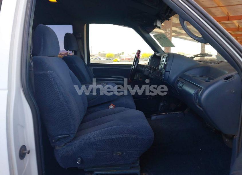 Photo 5 of 1996 Chevrolet Gmt-400 K1500 (VIN 1GCEK19R1TE191474)