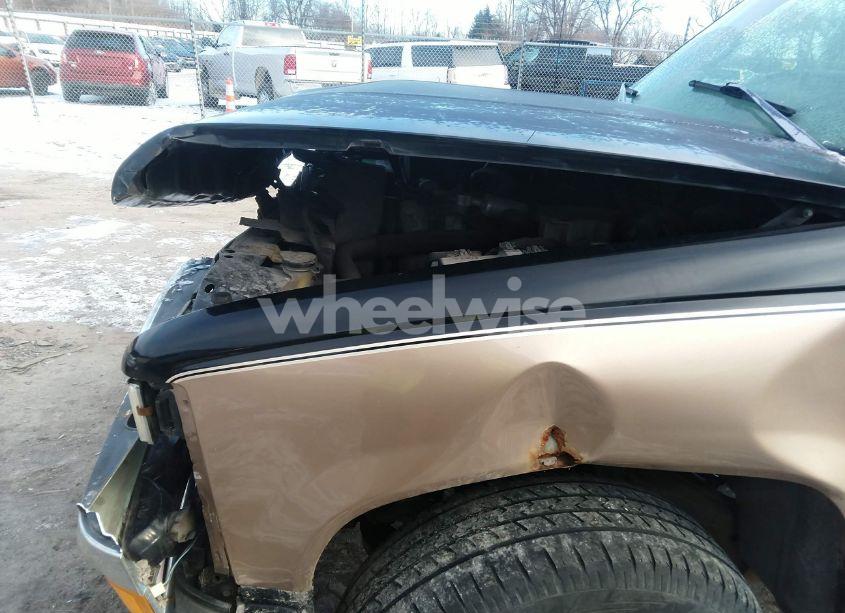 Photo 12 of 1997 Chevrolet K1500 FLEETSIDE (VIN 1GCEK19R1VE274048)