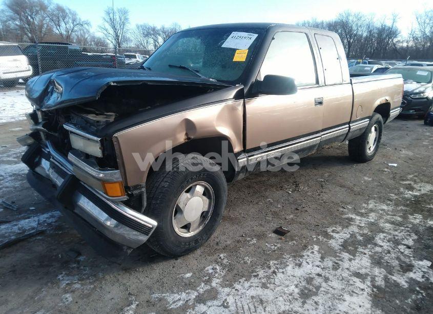 Photo 2 of 1997 Chevrolet K1500 FLEETSIDE (VIN 1GCEK19R1VE274048)