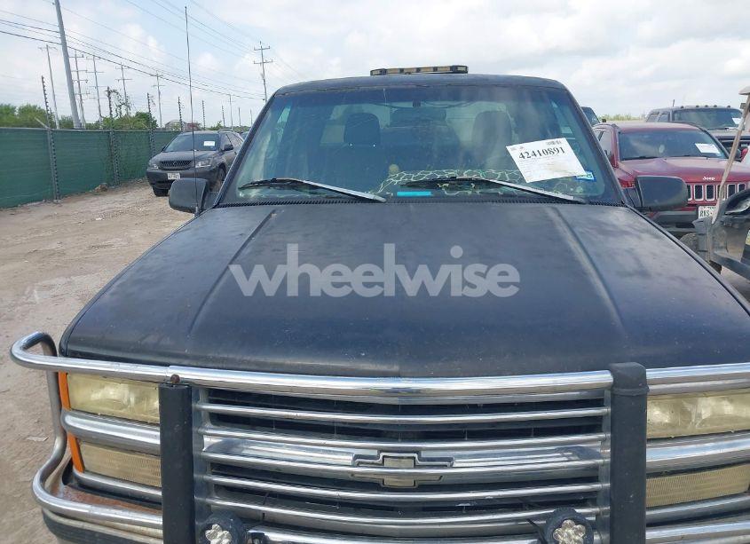 Photo 10 of 1996 Chevrolet Gmt-400 K1500 (VIN 1GCEK19R2TE141778)