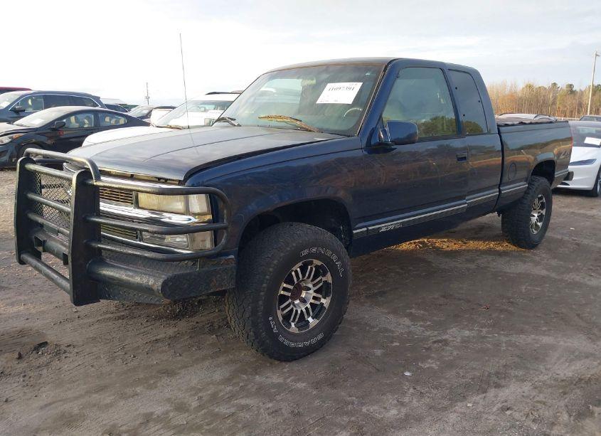 Photo 2 of 1996 Chevrolet Gmt-400 K1500 (VIN 1GCEK19R3TE116274)