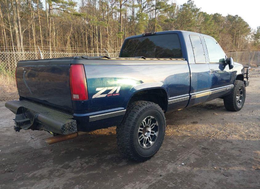 Photo 4 of 1996 Chevrolet Gmt-400 K1500 (VIN 1GCEK19R3TE116274)