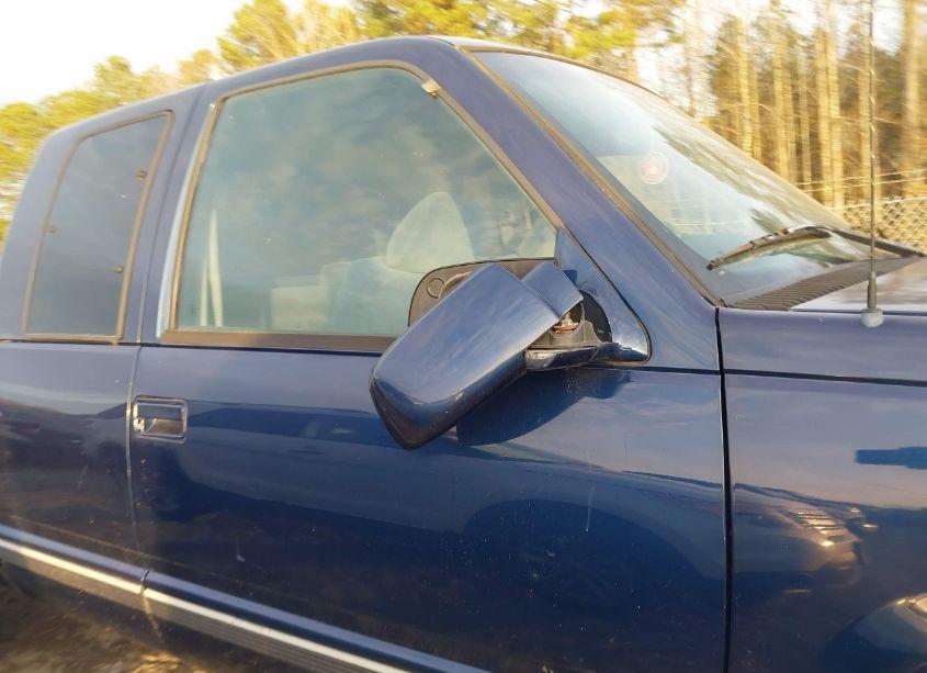 Photo 6 of 1996 Chevrolet Gmt-400 K1500 (VIN 1GCEK19R3TE116274)