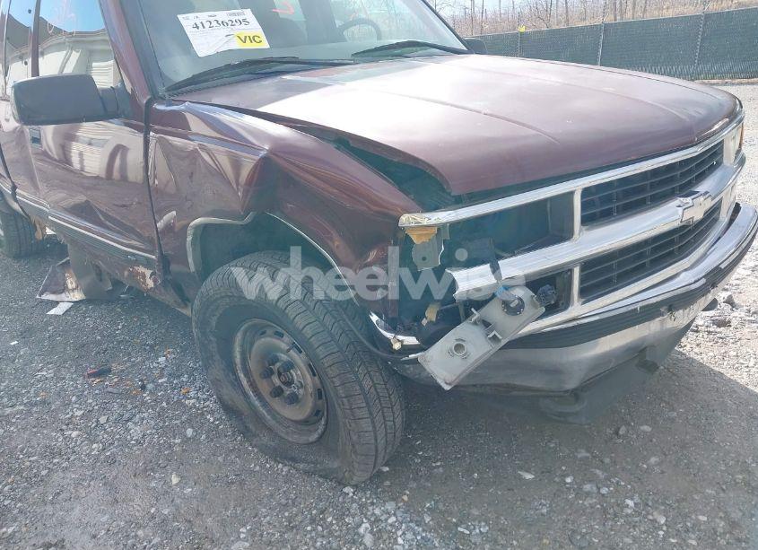 Photo 12 of 1998 Chevrolet K1500 FLEETSIDE (VIN 1GCEK19R4WE161812)