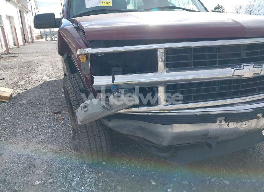 Photo 6 of 1998 Chevrolet K1500 FLEETSIDE (VIN 1GCEK19R4WE161812)