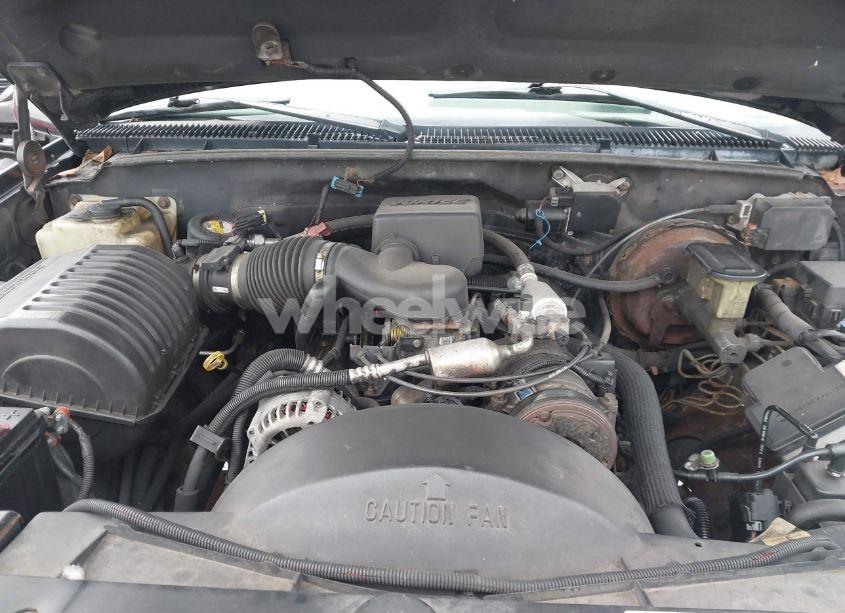 Photo 10 of 1999 Chevrolet K1500 LS (VIN 1GCEK19R4XR105881)