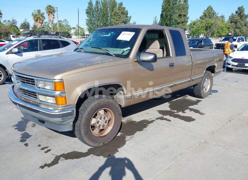 Photo 2 of 1999 Chevrolet K1500 LS (VIN 1GCEK19R4XR106285)