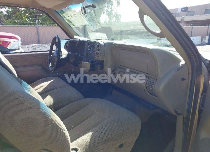 Photo 5 of 1999 Chevrolet K1500 LS (VIN 1GCEK19R4XR106285)