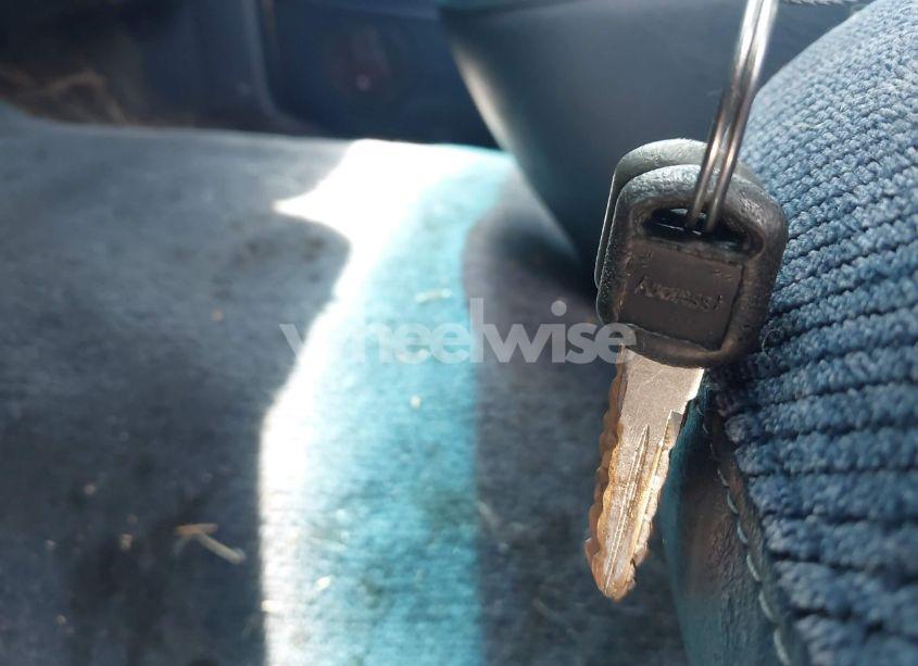 Photo 11 of 1998 Chevrolet K1500 FLEETSIDE (VIN 1GCEK19R6WR131980)