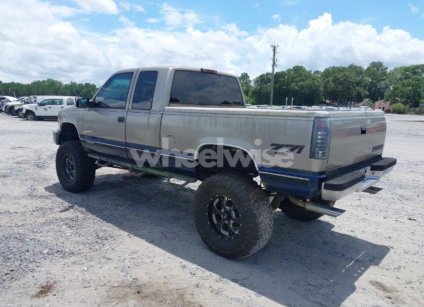 Photo 3 of 1998 Chevrolet K1500 FLEETSIDE (VIN 1GCEK19R6WR131980)