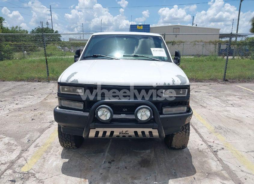 Photo 6 of 1996 Chevrolet Gmt-400 K1500 (VIN 1GCEK19R7TE210173)